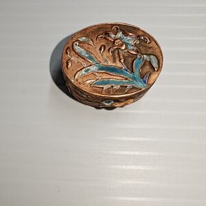 Antique snuff pill box